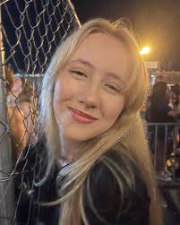 em (@emma.cecil) • Instagram photos and videos