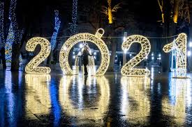 Isso significa que o governo pode suspender e/ou mudar algumas das funções do executivo. Regras Mais Apertadas Para O Ano Novo Recorde As Restricoes Renascenca