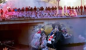 Jun 04, 2021 · dwie bramki padły dziś na murawie suzuki areny w meczu korony kielce z widzewem łódź. Polish Football Fans Burn Jewish Effigies Perform Nazi Salutes In Anti Semitic Outburst World Jewish Congress