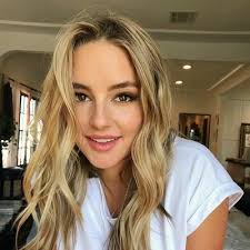 Eva Manley (@EvaManley6)