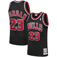 Replica jerseys are designed to look just like the jerseys your favorite players wear on the court. Men S Chicago Bulls Michael Jordan Mitchell Ness Black 1997 98 Hardwood Classics Authentic Player Jersey