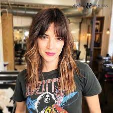 Flirty Fringe Situation Happening Here Amberrrlampz Americansalon Thick Hair Styles Medium Length Hair Styles Hair Styles
