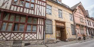 Médiathèque de troyes champagne métropole is a library located at boulevard gambetta in troyes. Troyes Die Historische Hauptstadt Der Champagne Aube Champagne