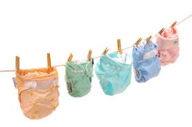 Los invitados deben hinchar un globo y atárselo con una cinta en torno a la cintura. Los 10 Juegos Mas Divertidos Para Tu Baby Shower Sugerencias Tu Fieston
