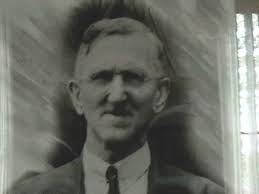 Prosecutor Earl Morton Dowd Earl Morton Dowd was born September 9, 1879 in  Rockville, Indiana, the son of Captain John B. and Elizabeth Jane Cole