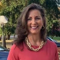 Penny Chase's Instagram, Twitter & Facebook