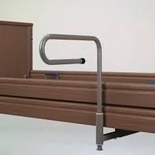 Unsere redaktion an produkttestern eine riesige auswahl an marken verglichen möbeln und wir zeigen ihnen als leser hier die ergebnisse unseres tests. Aufstehhilfe Bei Pflegebetten Von Hermann Bock Strack Ag