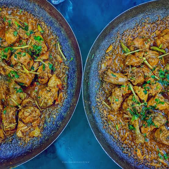 Karahi in Lahore: Where to Go and What You'll Pay