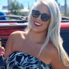 Marissa Mackey (@Marissa827)