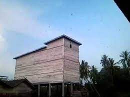 Dinding dipadukan dengan kayu atau kaca membuat dekorasi rumah yang sangat apik dan memberi kesan ruang yang cukup luas. Membuat Rumah Walet Murah Berikut Tipsnya