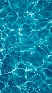 水纹 水面 水 lugw 采集到水 379图 花瓣平面 blue aesthetic pastel light blue aesthetic swimming pool pictures