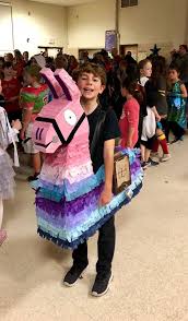 The llama includes items from all previous event llamas and event store excluding event quest rewards. Pin On Halloween Costumes