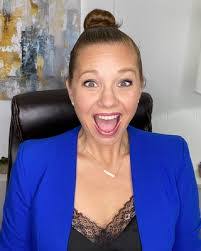 Stefanie Cobb's Instagram, Twitter & Facebook