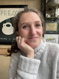 Camilla Warner's Instagram, Twitter & Facebook