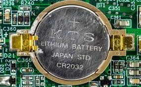 Non voglio tamponare nessuno, è solo un termine per indicare una tipologia di carica batterie e se avete l'unico reale limite, se così vogliamo definirlo, è la limitata corrente generata. Pila Pc Scarica Pila Pc Scarica
