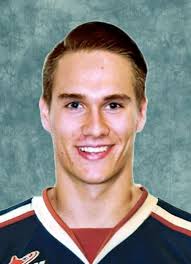 Player photos for the 2013-14 Weyburn Red Wings at hockeydb.com