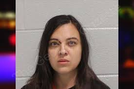 Kelly Bearden's Instagram, Twitter & Facebook