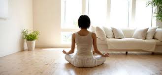 Wenn du schon eine weile yoga übst, wirst du es sicherlich zu schätzen wissen, dass du auch zu. Yoga Ubungen Fur Zu Hause Woman At
