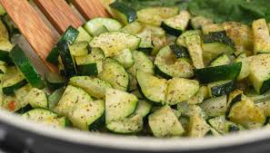 Check spelling or type a new query. Zucchine Al Pesto Saltate In Padella Veloci E Ricche Di Gusto