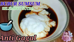 Snack ulat sutera khas kalimantan ini sangat cocok untuk menemani disaat santai, nonton tv, piknik dll. Sutra Buat Kue