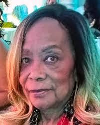 Johnnie Mae's Instagram, Twitter & Facebook