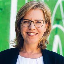 11,320 likes · 2,385 talking about this. Leonore Gewessler Speakers Davos Energy Week Online