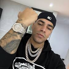 O se acaba diciembre o me acabo yo 😅 Que viva diciembre hpta, este año voy  a hacer una farra en el ghetto la hpta pa el que quiera ir, lo más