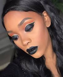 DARK LIPSTICK EVERYDAY, apki personal choice kya hy, Dark or Light  Lipstick? Wearing @azur.officialpk