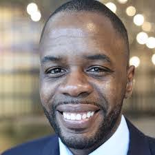 Kris Nowacki's Instagram, Twitter & Facebook