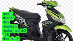 Kemudian bongkar bodi samping dan cari letak flasher. Posisi Flasher Dan Regulator Motor Mio M3 Dan Mio Z Youtube