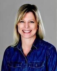 Tammy Flowers's Instagram, Twitter & Facebook