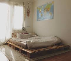 Palettenbett Weis Lovely Paletti Massivholzbett Palettenbett 160 X 200 Cm 3 Creative Beds Diy Bed Room Balmore polsterbett (160 x 200 cm), boucle in weiß und schwarz. pinterest