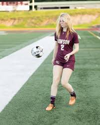 Senior spotlight brought to you by @selectsportamerica This is Melodie,  class of 2025! She was so personable, so polite and such a good sport.  Someone that never meets a stranger will go