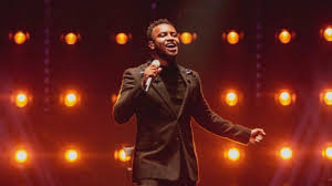 Também no mesmo ano, o cantor participou do quadro dança dos famosos, do domingão do faustão. Live Thiaguinho Cantor Faz Show On Line Chamado Infinito