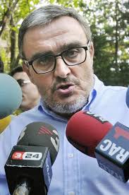 El alcalde de Lérida deja su escaño en el 'Parlament' tras discrepar con el  PSC