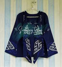 Beli blazer batik wanita online berkualitas dengan harga murah terbaru 2021 di tokopedia! Jual Blazer Rompi Kain Tenun Tradisional Lazada Co Id