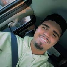 Daniel Eversole's Instagram, Twitter & Facebook