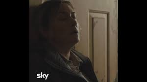 Mare of easttown, which premieres sunday, april 18, on hbo, portrays its namesake pennsylvania town as a place where even the houses look sad. Mare Of Easttown Serientrailer