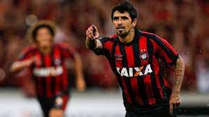 No site oficial do athletico paranaense você encontra: Esposa Acusa Ex Meia Do Atletico Pr De Tentativa De Homicidio Jogador Nega Lance