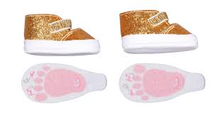 Baby Annabell Gold Shoes with Insoles 710272 - Gold Sparkling Shoes for  Dolls of 43 cm - Suitable for Children from 3 Years : Amazon.ca: Toys &  Games