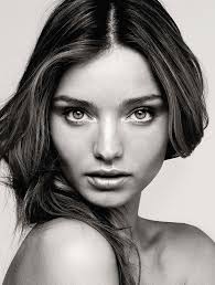 Miranda Kerr The Rise Of An Iconic Australian Female Supermodel Beautiful Face Portrait Photograph Model Headshot Famo Model Headshots Portrait Miranda Kerr