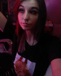 Abby Sims's Instagram, Twitter & Facebook