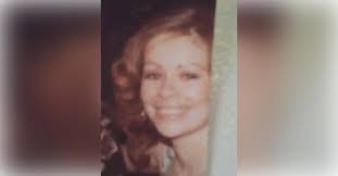 Bonnie Pollock's Instagram, Twitter & Facebook