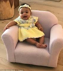 Serena has also shared pictures from inside her stylish living room and kitchen while she kept olympia entertained with dancing and baking sessions. Pin By Holly Fields On Too Cute Serena Williams Venus And Serena Williams Serena