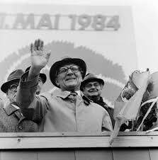 Akg Images Search Result Ddr Denkmal