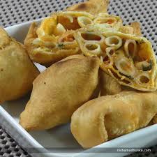 Macaroni Cheese Samosa Is Really Scrumptious Dish And Your Kids Will Relish Eating Them For Sure Recipe In En Easy Snack Recipes Macaroni Cheese Samosa Recipe