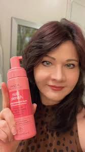 #Gifted from Aveda Ecomm. and Skeepers. After using the Color Renewal Color  & Shine Treatment Mask in Cool Brown my hair had a shinier look to it. My  brown hair had a better tint to it. My hair looked ...