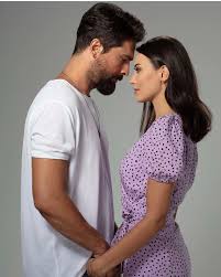 Dokunaklı aşk hikâyelerinden romantik komedilere kadar çok sayıda romantik film sizi bekliyor. Tweets With Replies By Agir Romantik Agirromantik Twitter