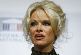 Después de 12 días de matrimonio, dejan a Pamela Anderson por la ex