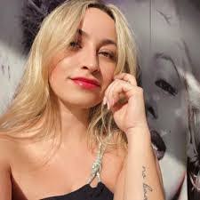 Sonia Belcher's Instagram, Twitter & Facebook